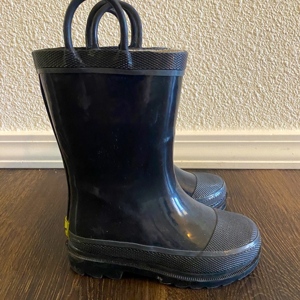 Western Chief toddler rain boots size 8 in good condition